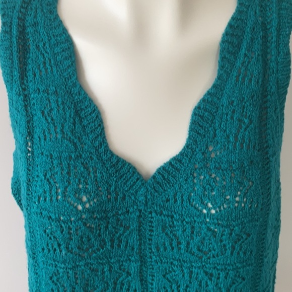 Cleo Knit Vest/Sweater - Picture 2 of 8